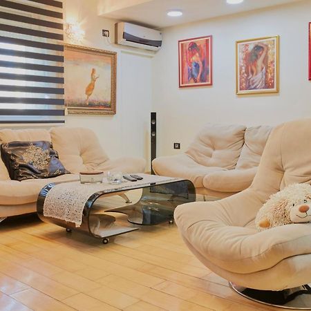Diamond Butterfly Apartment Скоп'є Екстер'єр фото