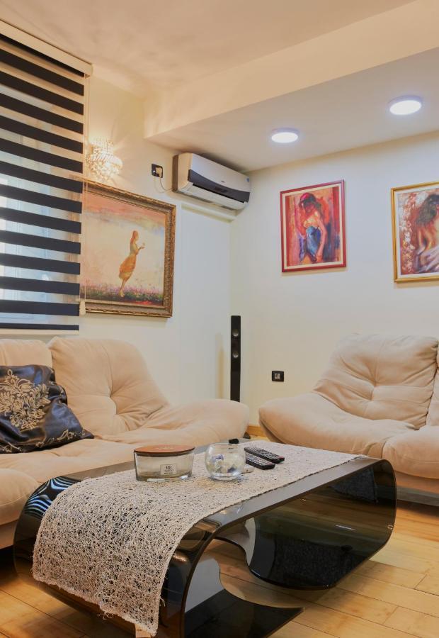 Diamond Butterfly Apartment Скоп'є Екстер'єр фото