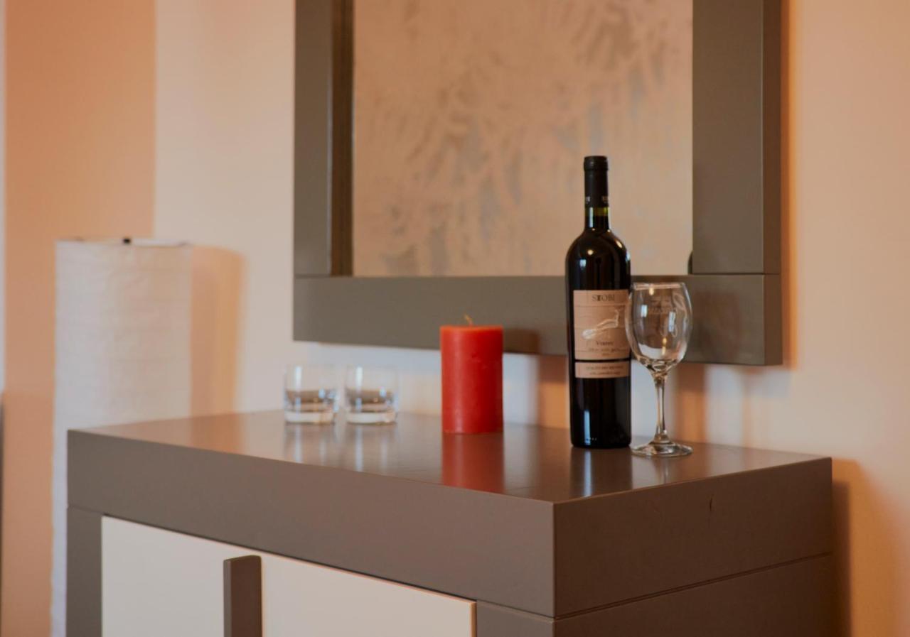 Diamond Butterfly Apartment Скоп'є Екстер'єр фото