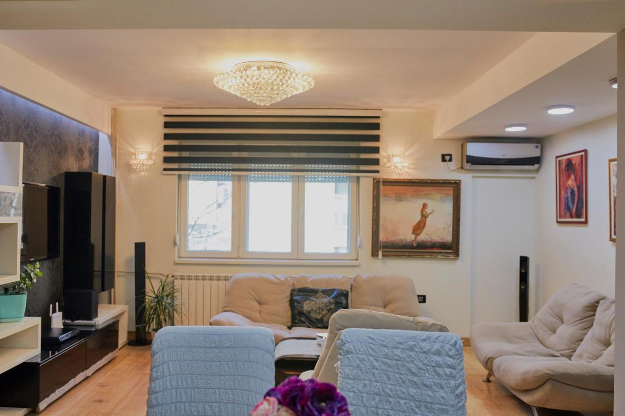 Diamond Butterfly Apartment Скоп'є Екстер'єр фото